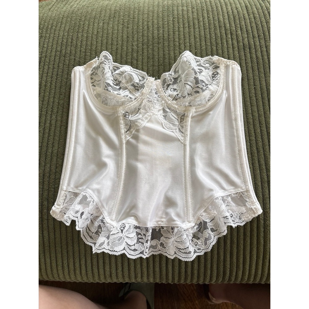 Vintage Victoria’s Secret White Lace Corset Top 32 102-693-092 Gold Label USA